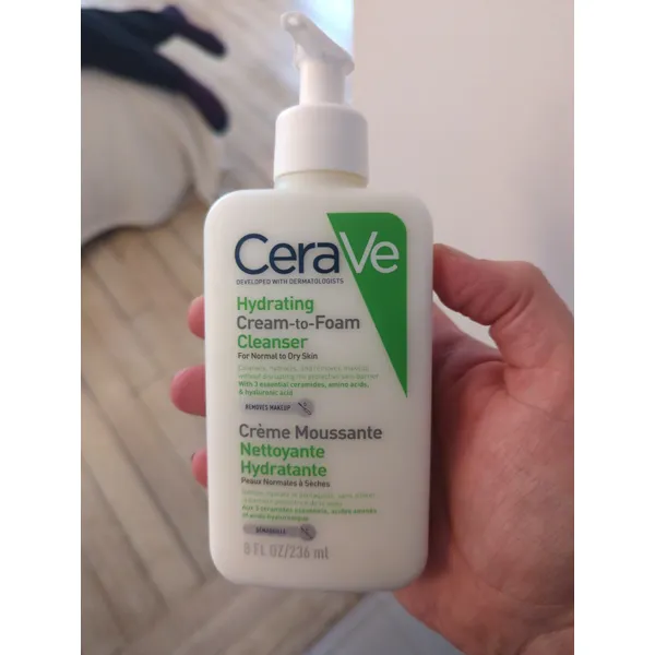 CeraVe Hydrating cream-to-foam cleanser