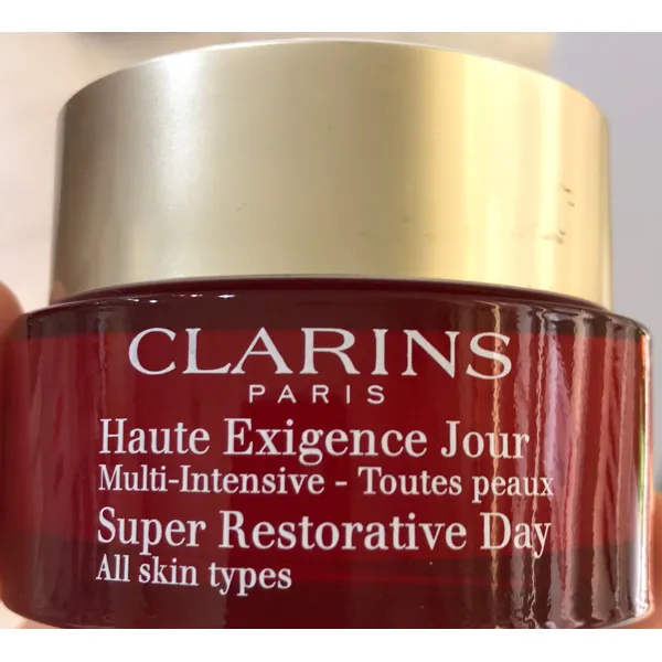 Clarins Haute Exigence Day