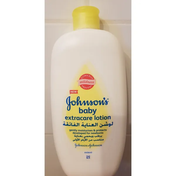 Johnson's baby extracare lotion